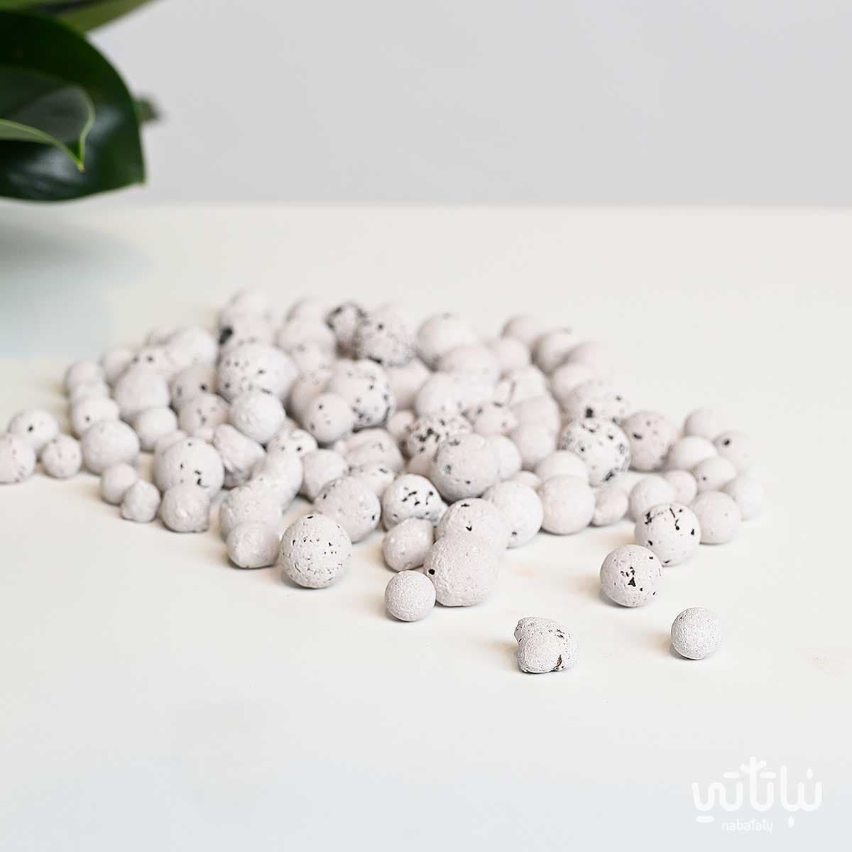 حجر الطين ليكا ابيض 5 لتر 1