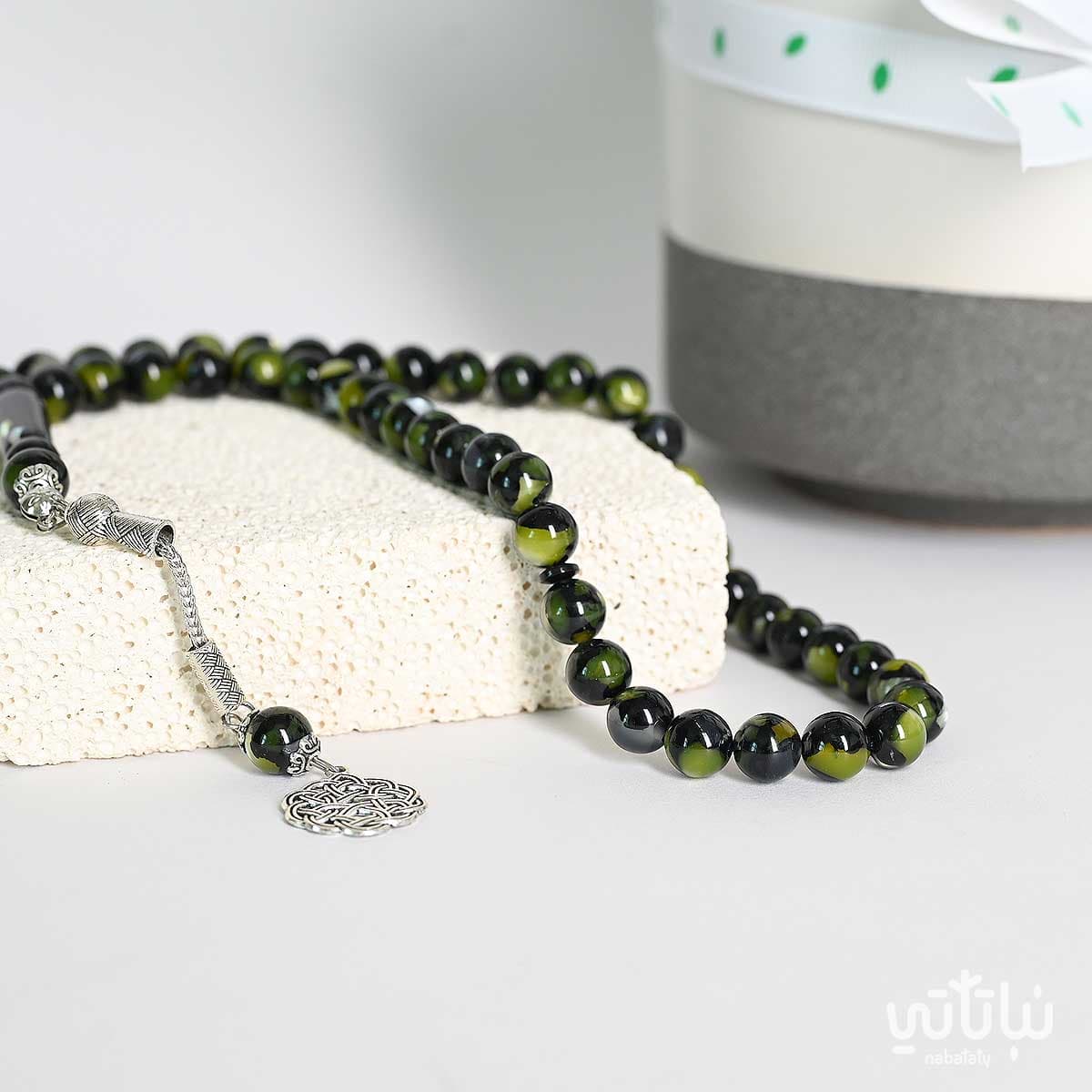 هدية مبروك نبتة الاجلونيما و سبحة 3