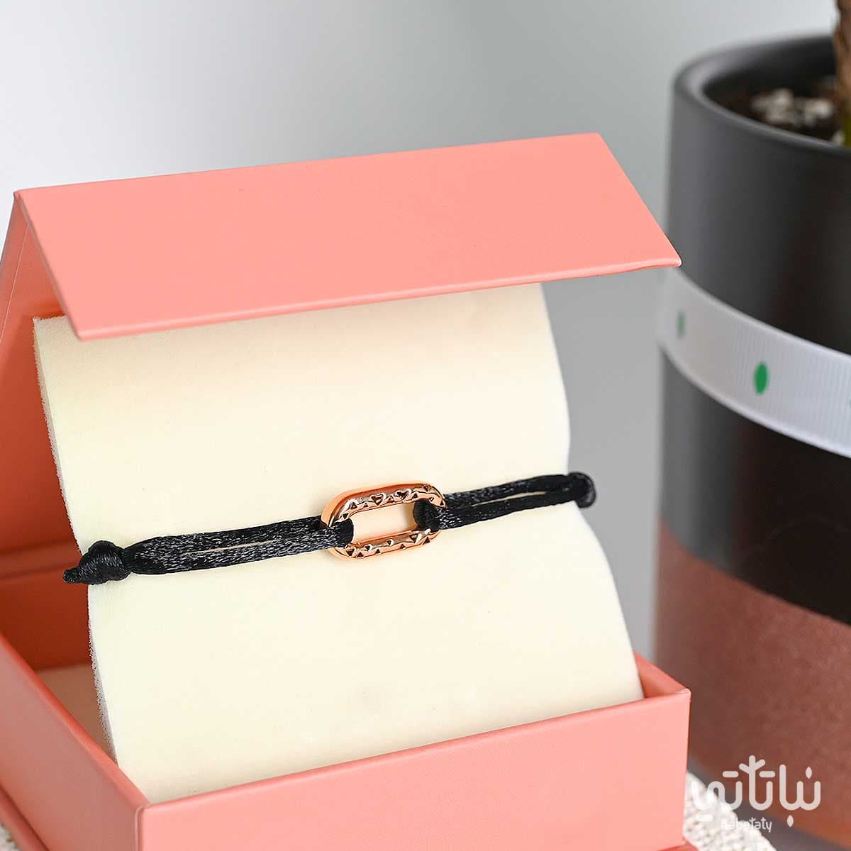 هدية فخورين فيك نبتة الزاميا و سوار الطراز السلماني 3