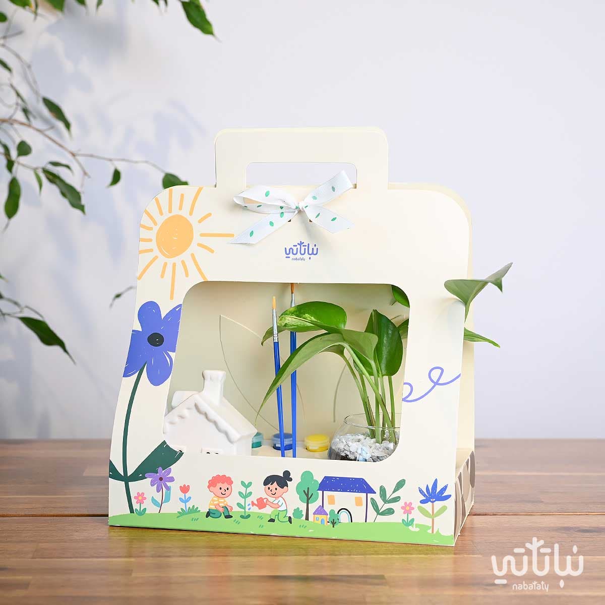 Holder Pothos Plant and the Light House 1