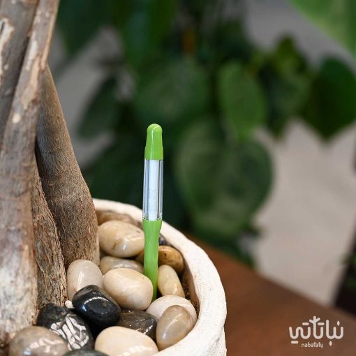 قارئ رطوبة التربة